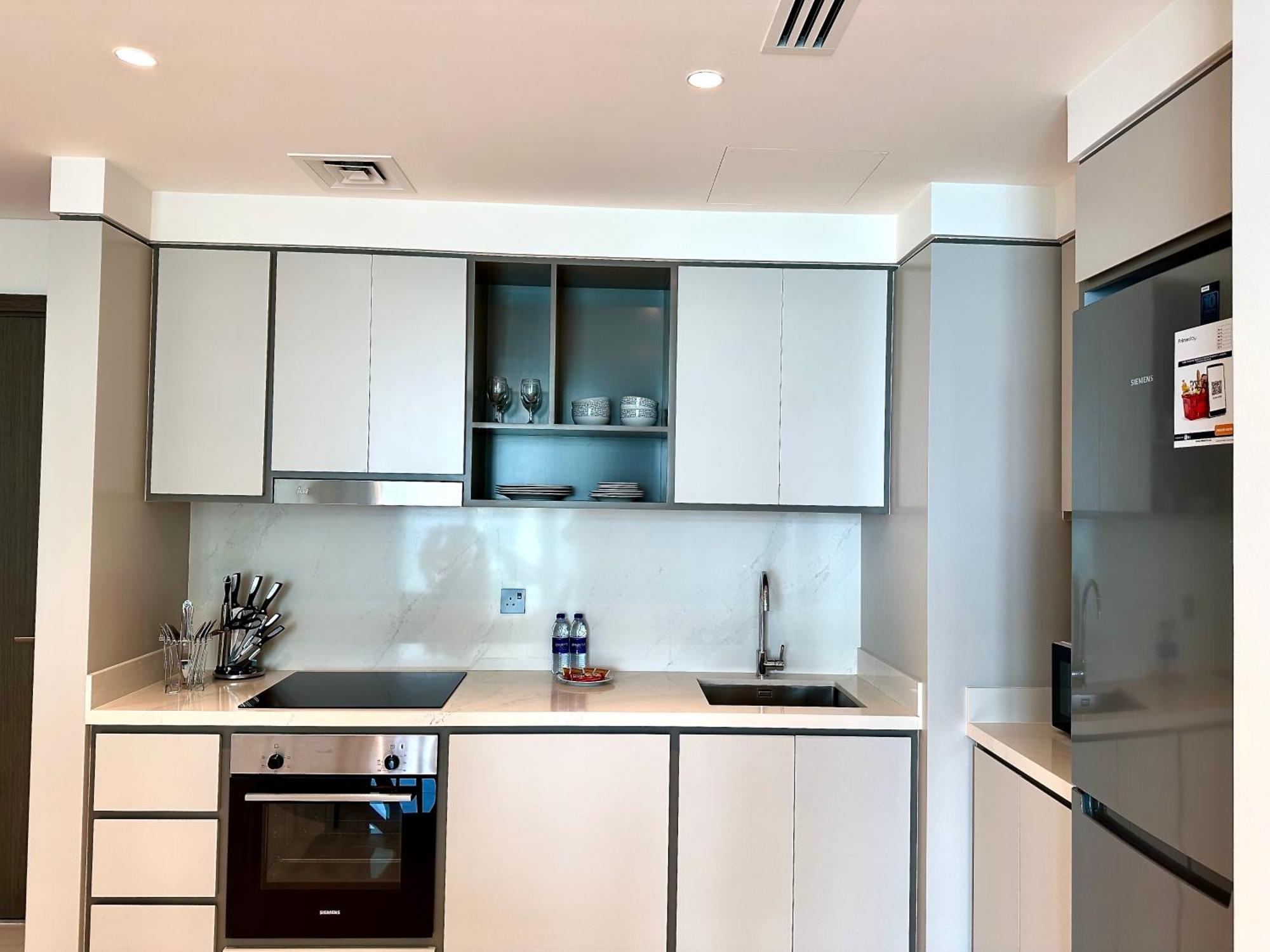 Lux Bnb I Sun Rise Bay I Palm & Sea View Apartamento Dubai Exterior foto