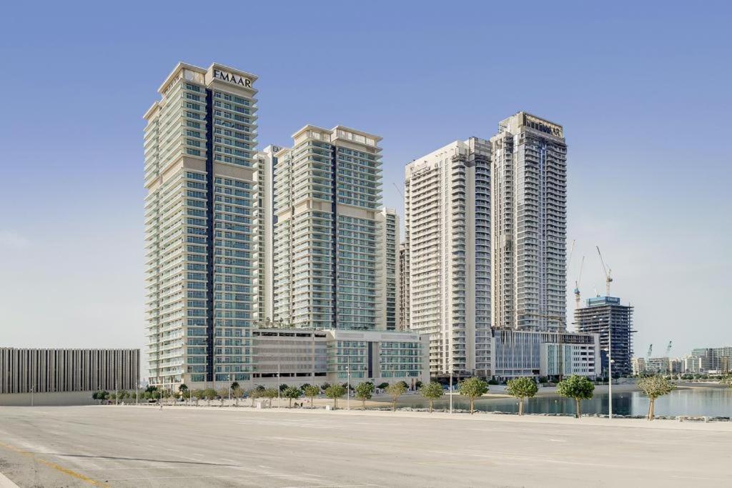 Lux Bnb I Sun Rise Bay I Palm & Sea View Apartamento Dubai Exterior foto
