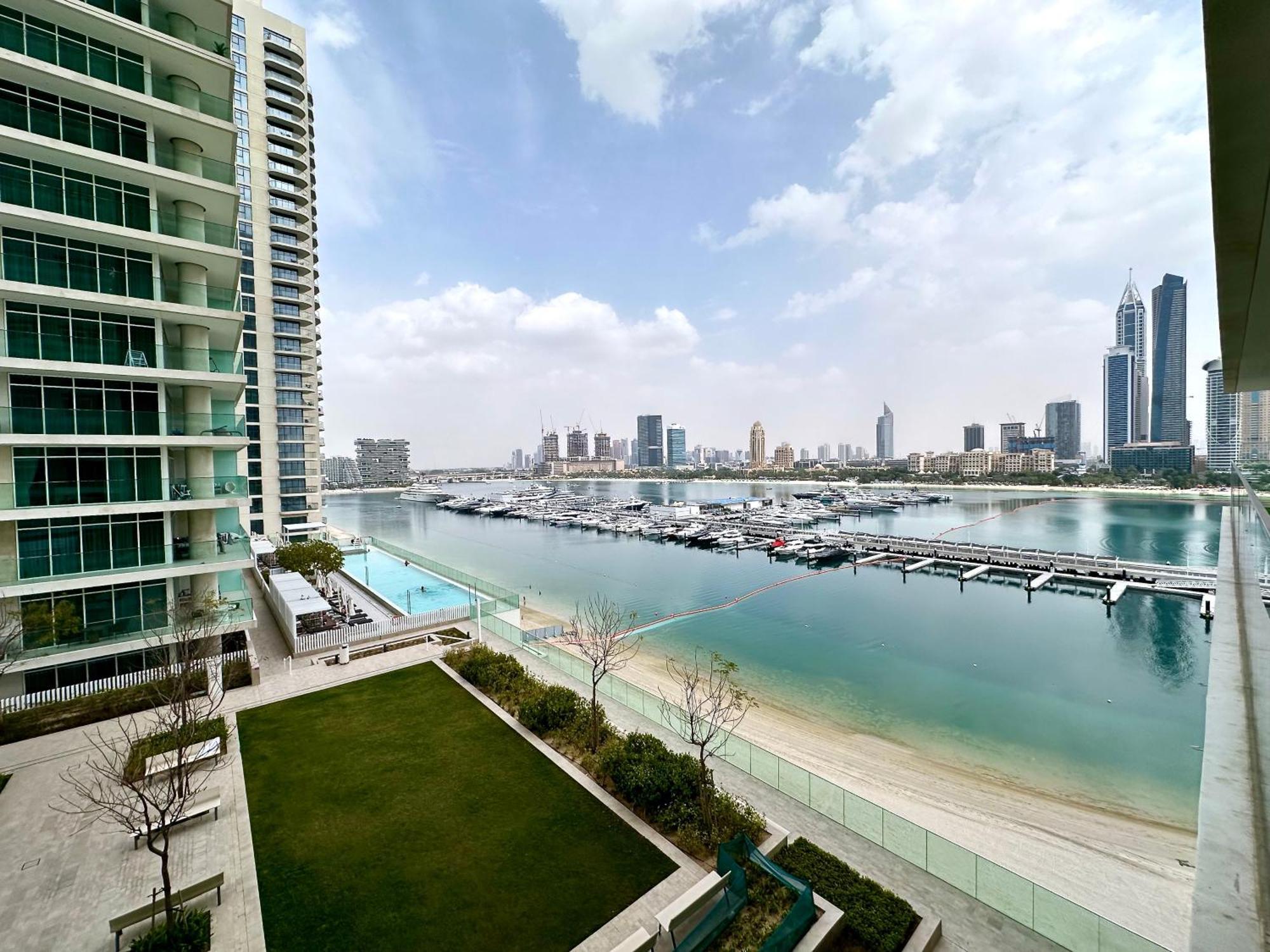 Lux Bnb I Sun Rise Bay I Palm & Sea View Apartamento Dubai Exterior foto